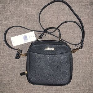Tommy Hilfiger / Black Satchel Purse